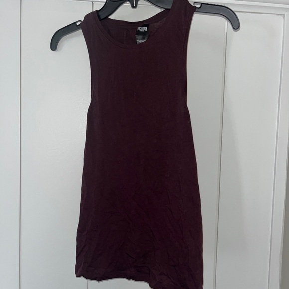 Victoria Secret sport plum tank . Cross cross back size small - Picture 2 of 5